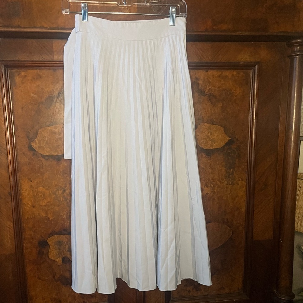 EUC Nissa- Pale Light Grey Blue Skirt. Size 2. - Picture 2 of 6